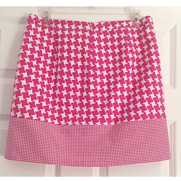 MICHAEL Michael Kors Pink / White Geo Mini Skirt - Picture 2 of 5